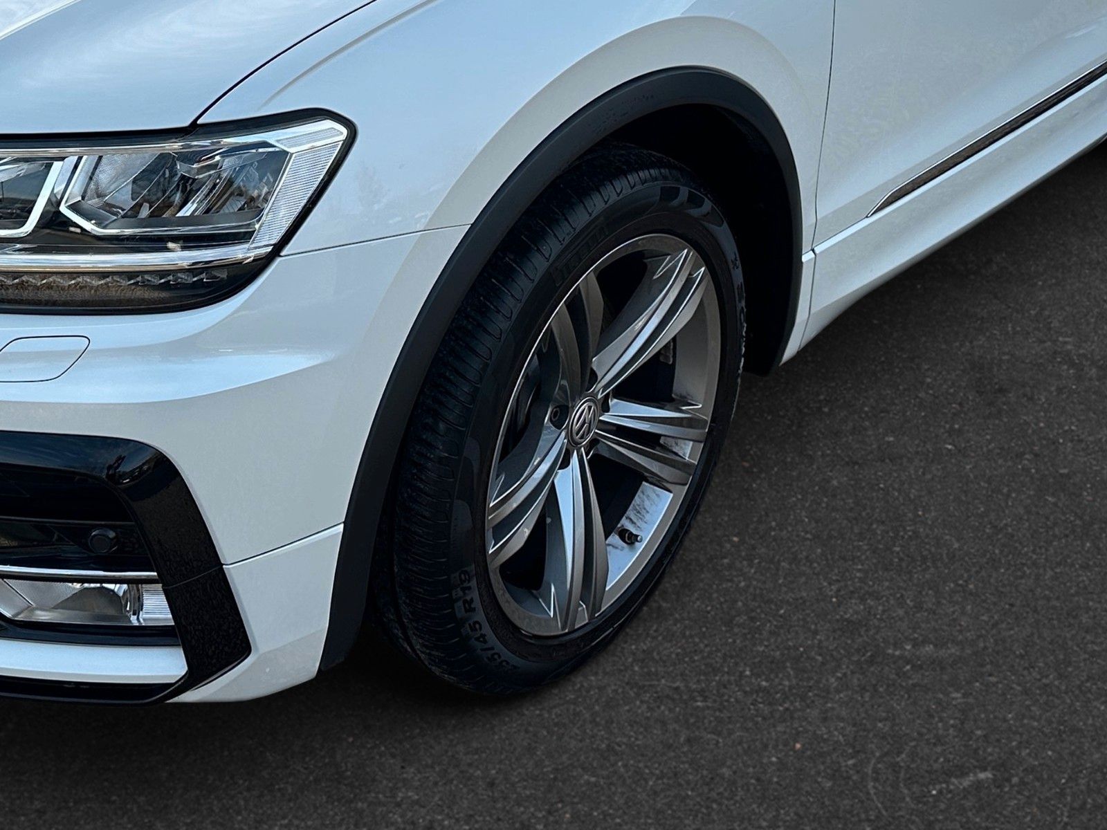 Volkswagen Tiguan 2.0 TDI DSG Highline Pano Ahk Navi Lhz – Bild 8