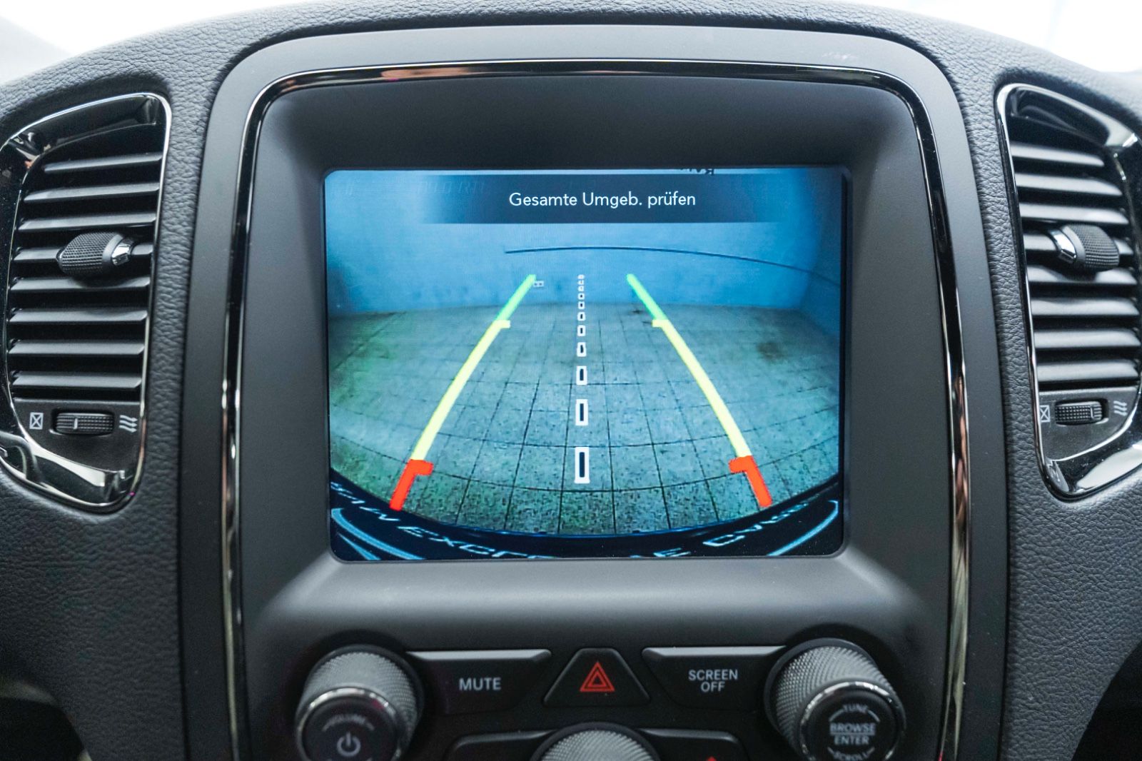 Fahrzeugabbildung Dodge Durango 6.4L SRT LPG 4X4 KAM 6 SITZ NAV PDC