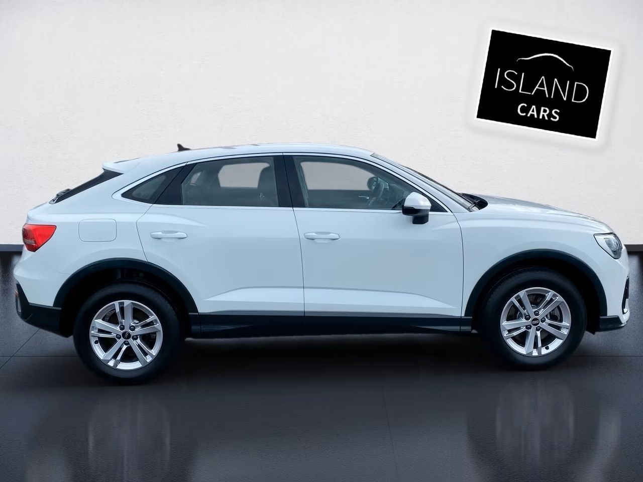 Audi Q3 SPB 45 TFSI e S tronic imagem 3