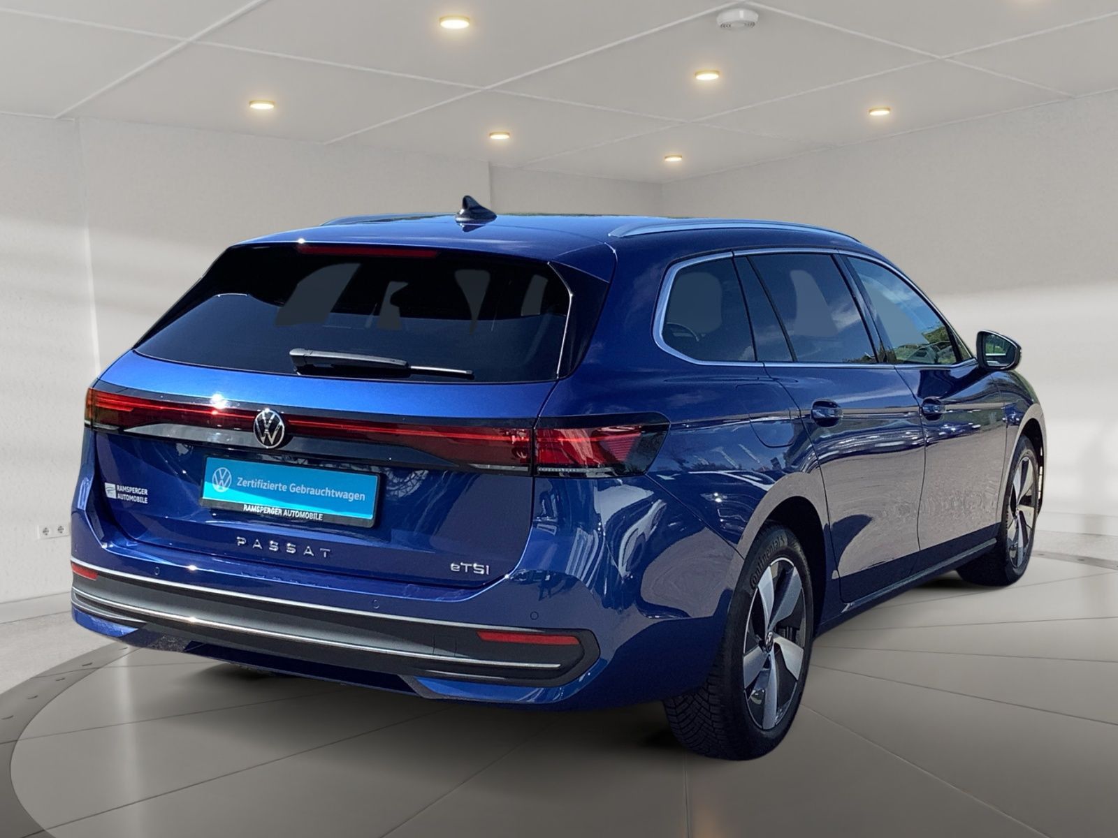 Volkswagen Passat Variant 1.5 eTSI DSG Business ACC LED Nav foto 5