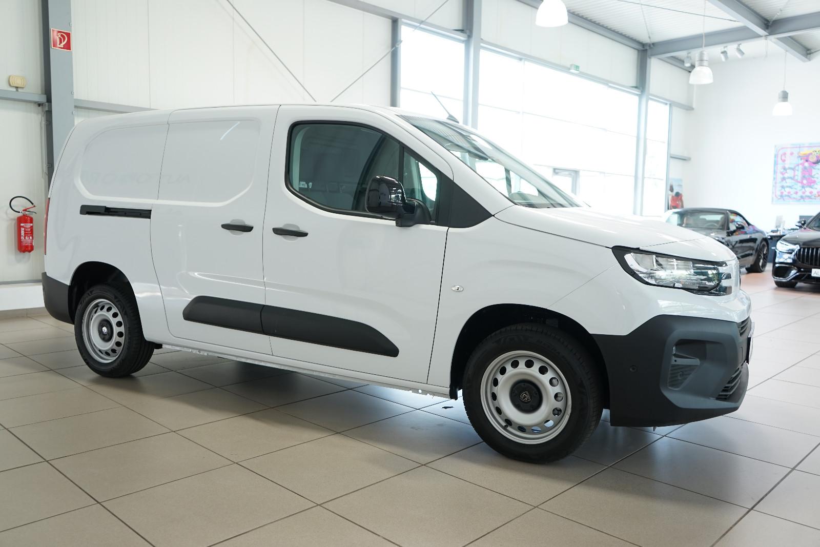 Peugeot Partner XL Diesel 130 L2H1 Automatik Holz+Kamera