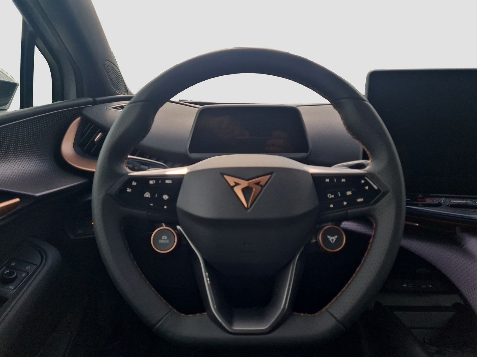 Cupra Tavascan - Bild 11