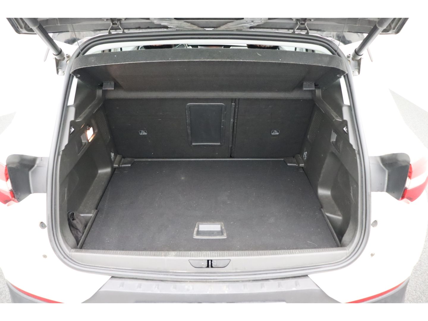 Fahrzeugabbildung Opel Grandland X 2.0 Ultimate Memory AHK ACC 360 Kame
