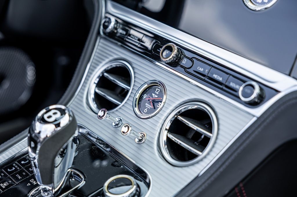 Bentley Continental GTC V8S | Rotating display | 1e besi imagem 3