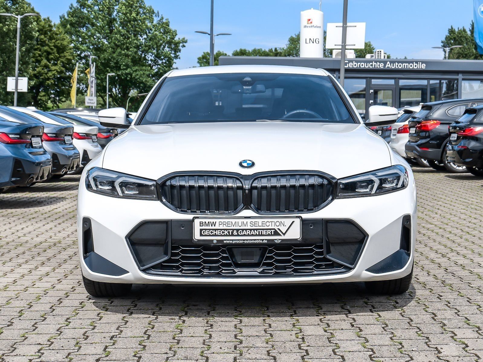 BMW 330 - Bild 8