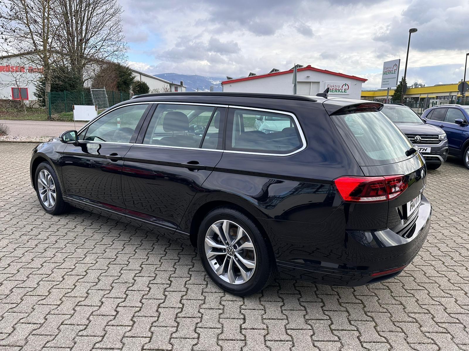 Volkswagen Passat Variant 1.5 TSI DSG *Navi*Kamera*ACC*AHK*