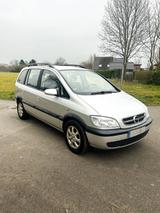 Opel Zafira A 7Sitzer/Klima/ 8 fach bereift - gebrauchte Opel Zafira aus dem Jahr 2003