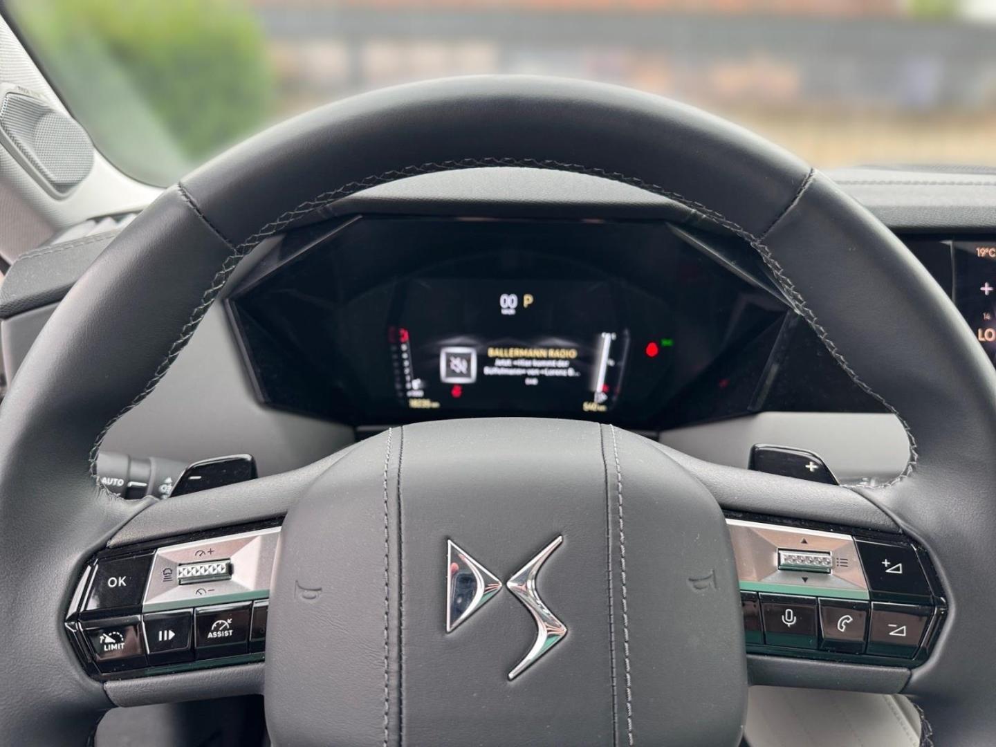 DS Automobiles DS4 ESPRIT DE VOYAGE PURETECH 130,1VORBESITZER,
