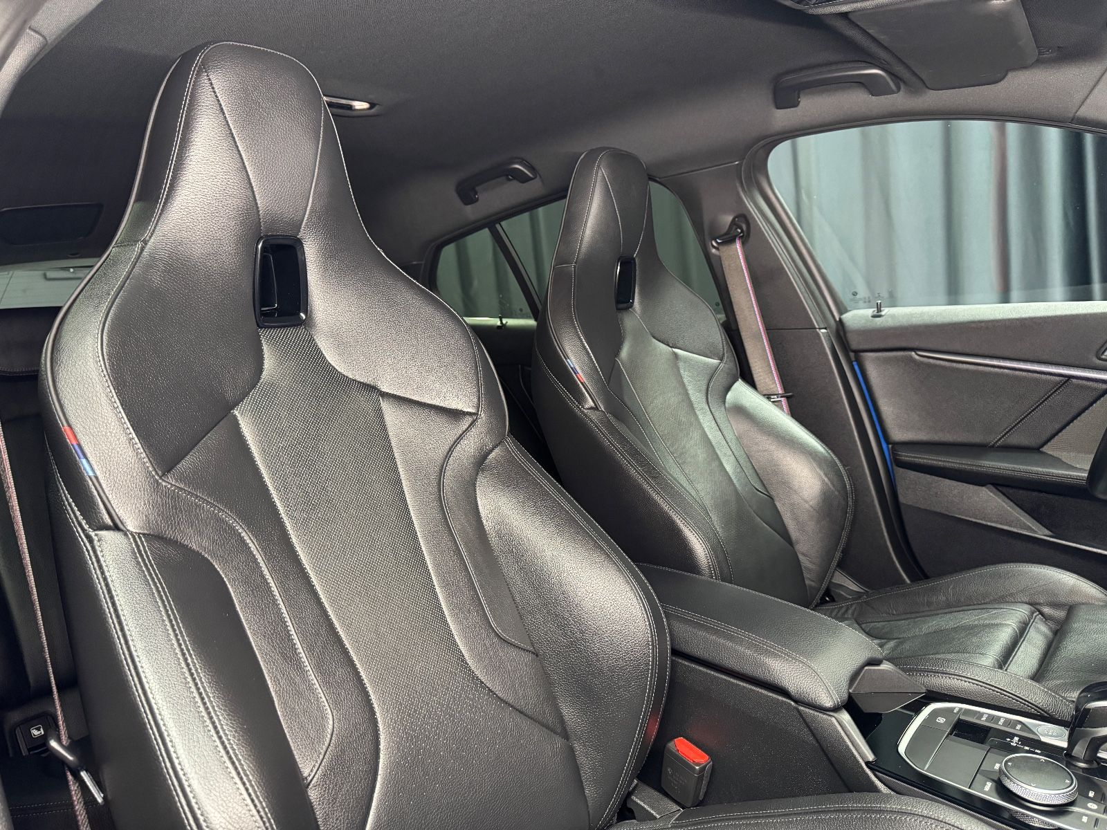 Fahrzeugabbildung BMW M135 i xDrive|H/K|NAVI|ACC|HEAD-UP|SPORTSITZE|