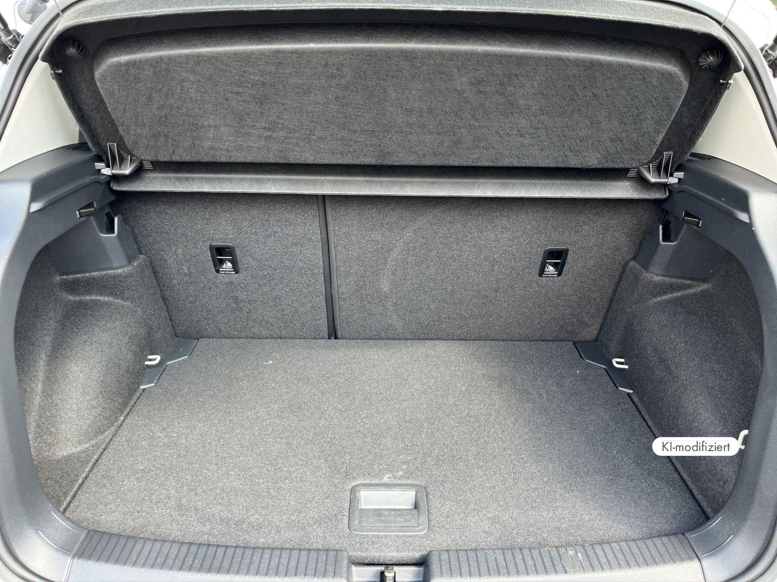 Volkswagen T-Cross Active 1.0 TSI LED KAMERA APP-CONNECT