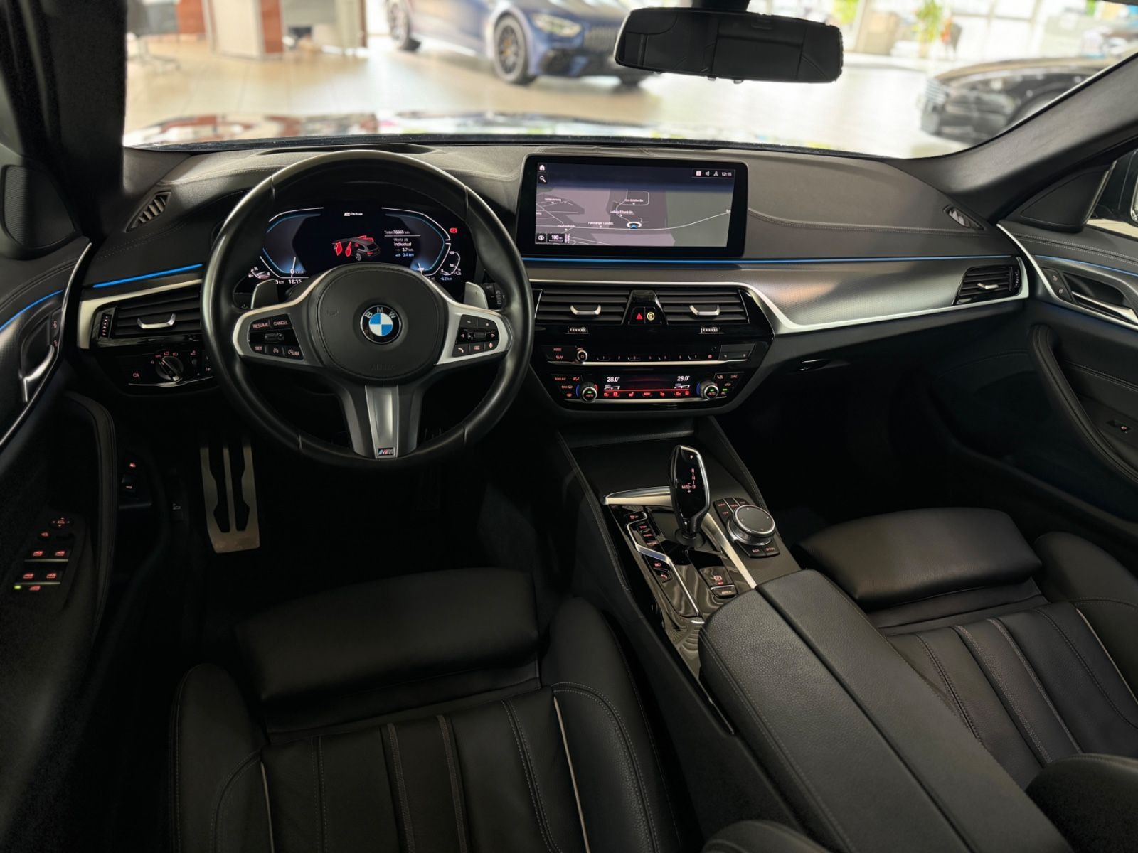 Fahrzeugabbildung BMW 530e xD M Sport Kamera Laser HUD DAB HiFi Komfor