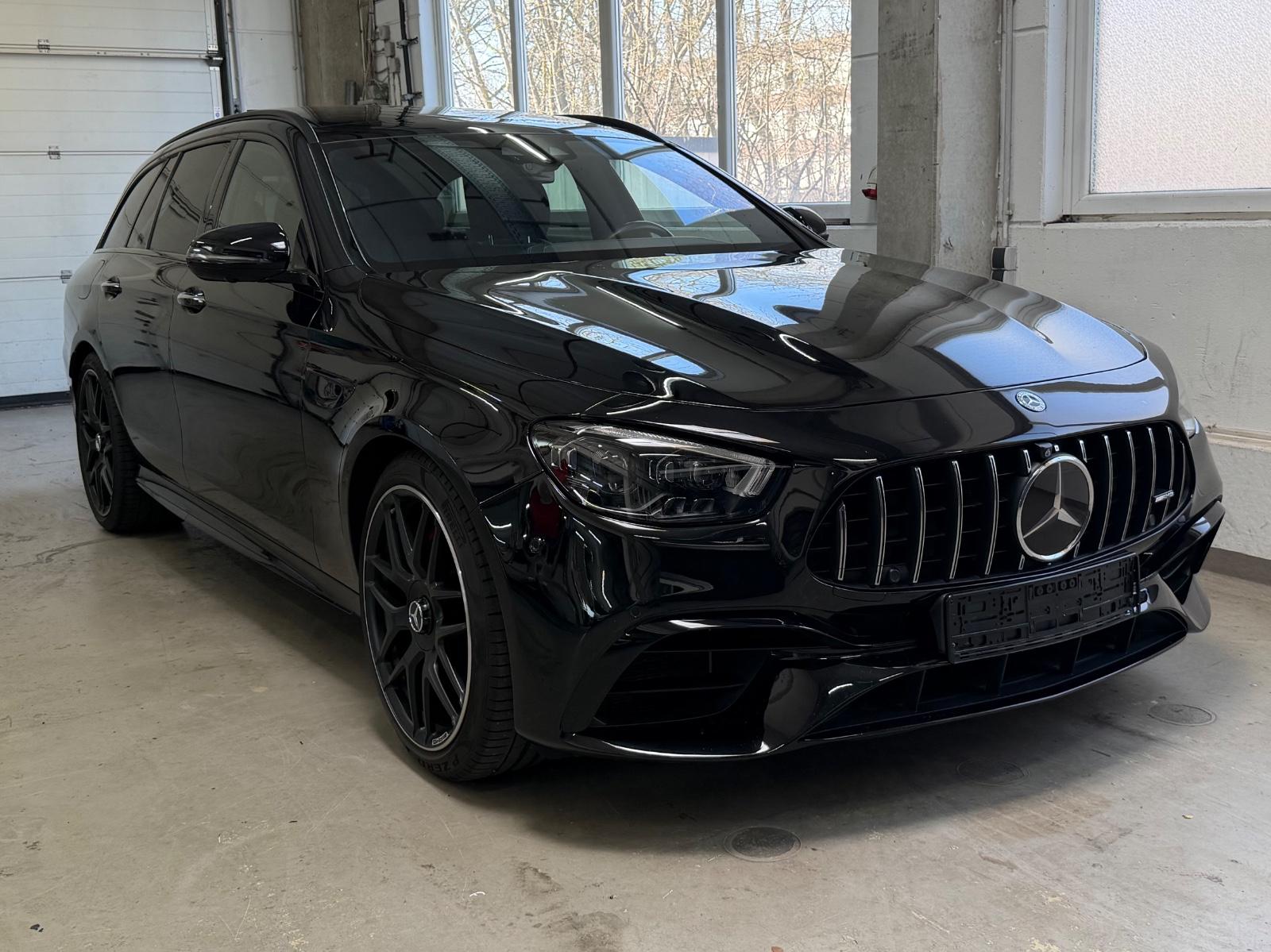 Mercedes-Benz E 63 S AMG 4Matic Pano/Hd-Up/Carbon/360°/Servosc