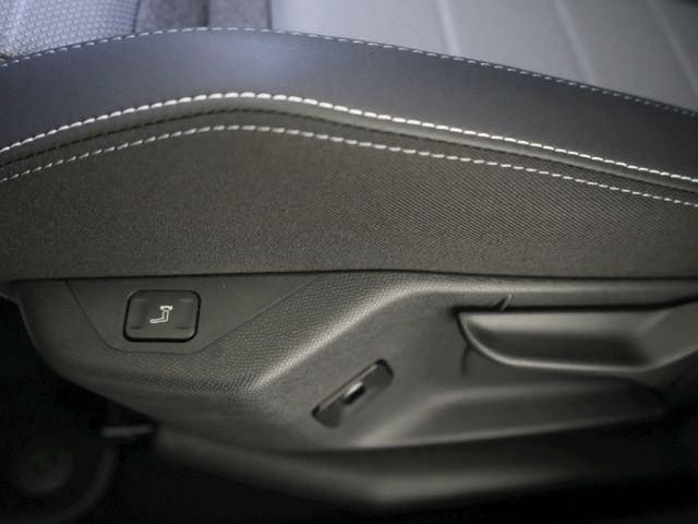 Grandland B HYBRID GS eDCT+ANHÄNGERKUPPLUNG+NAVI