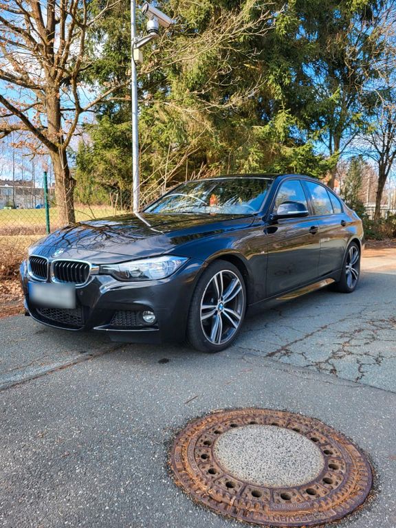 Image of BMW 320