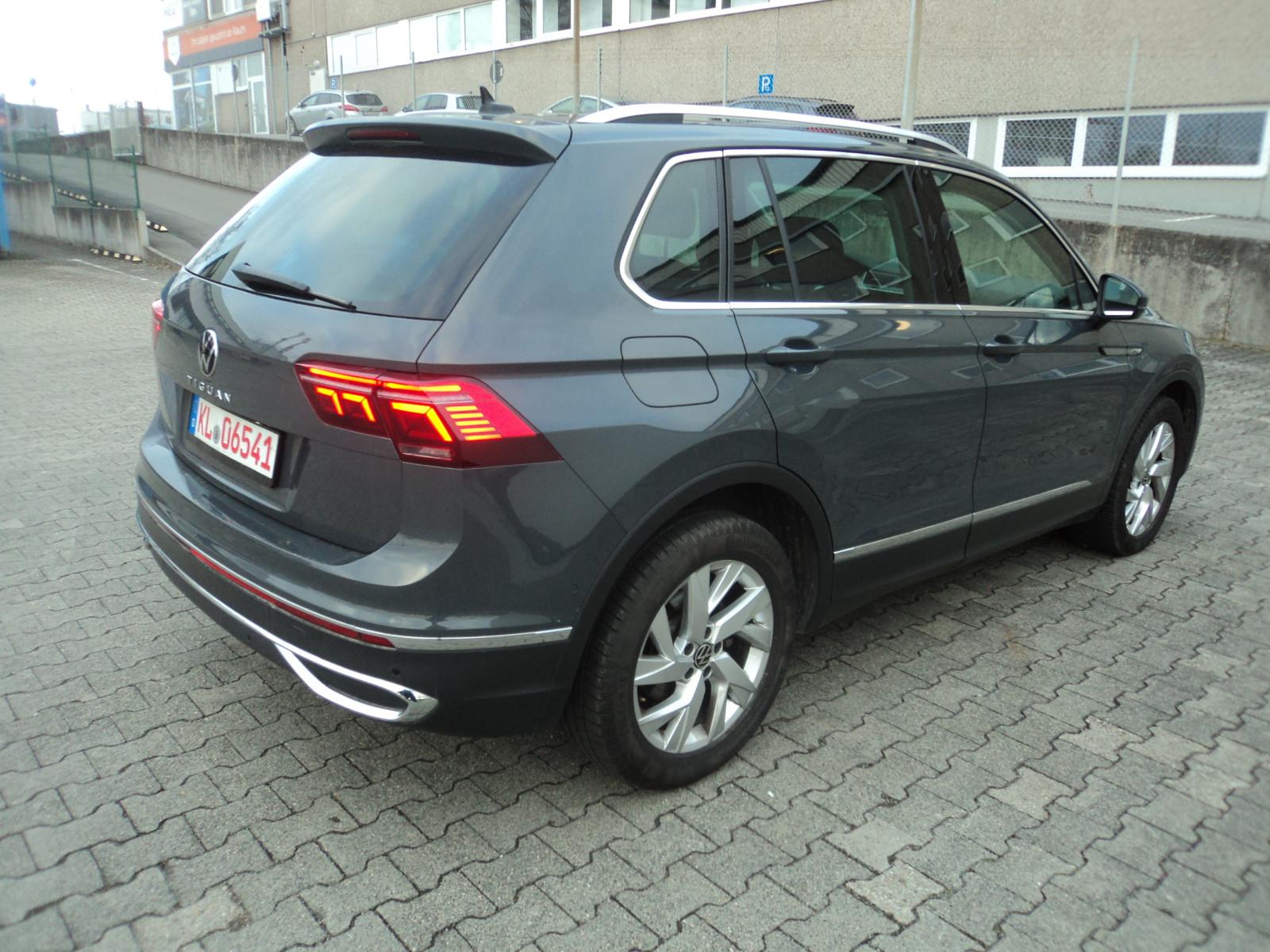 Volkswagen Tiguan Elegance*PANO*MATRIX*KAMERA*LEDER*Keyless