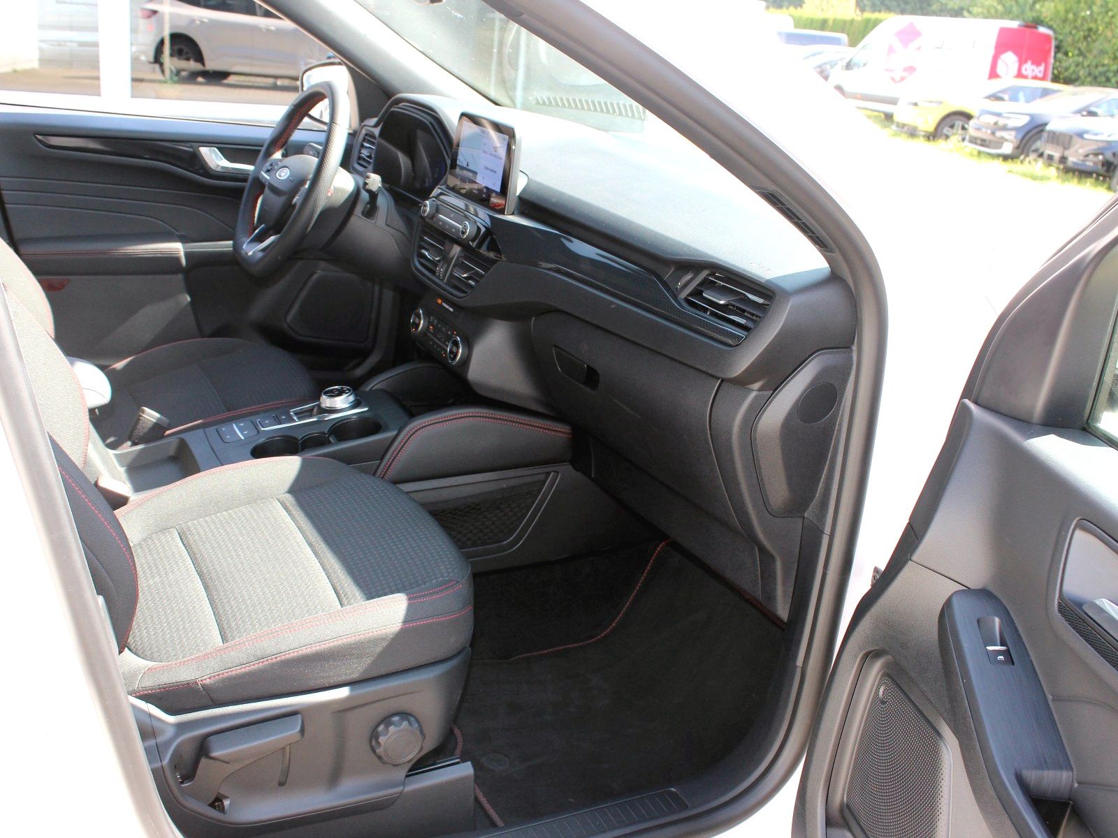 Fahrzeugabbildung Ford Kuga Plug-In Hybrid ST-Line 2,5 Duratec