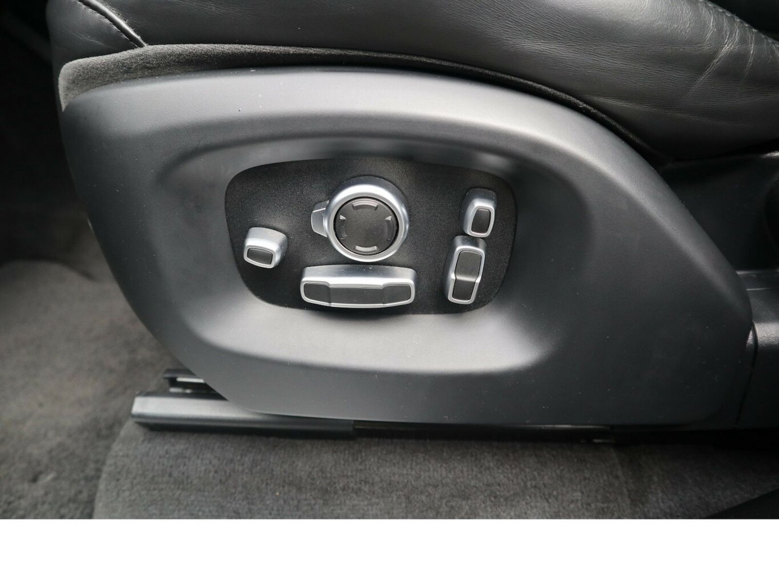 Fahrzeugabbildung Land Rover Range Rover Sport Autobiography Dynamic