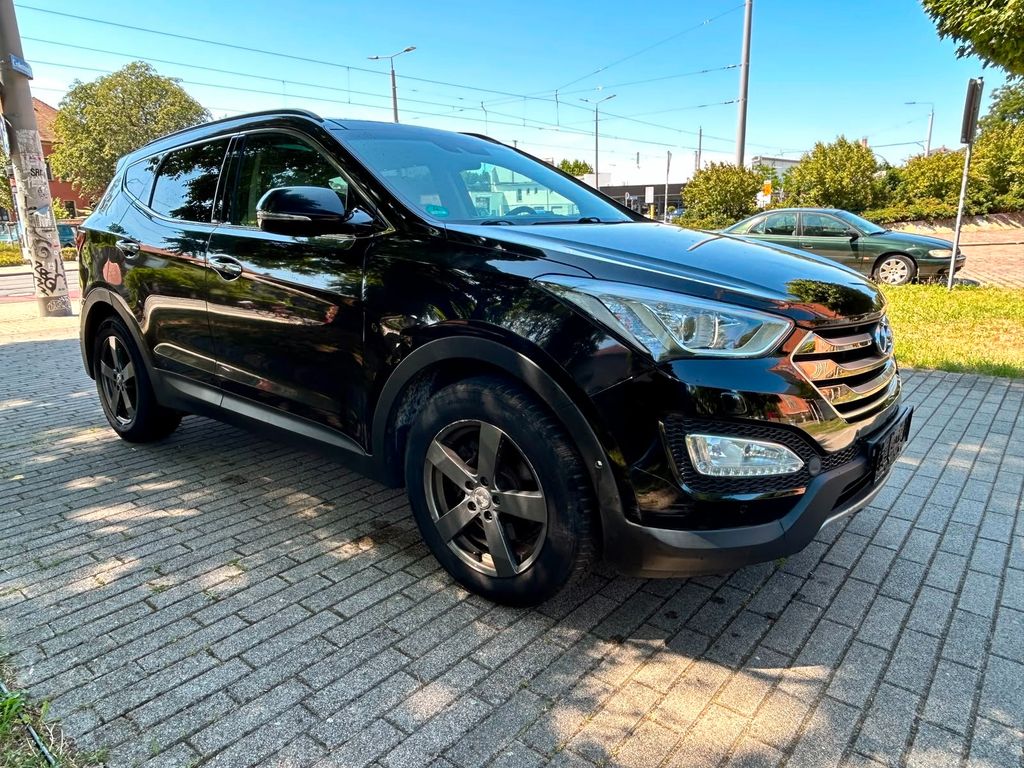 Image of Hyundai SANTA FE