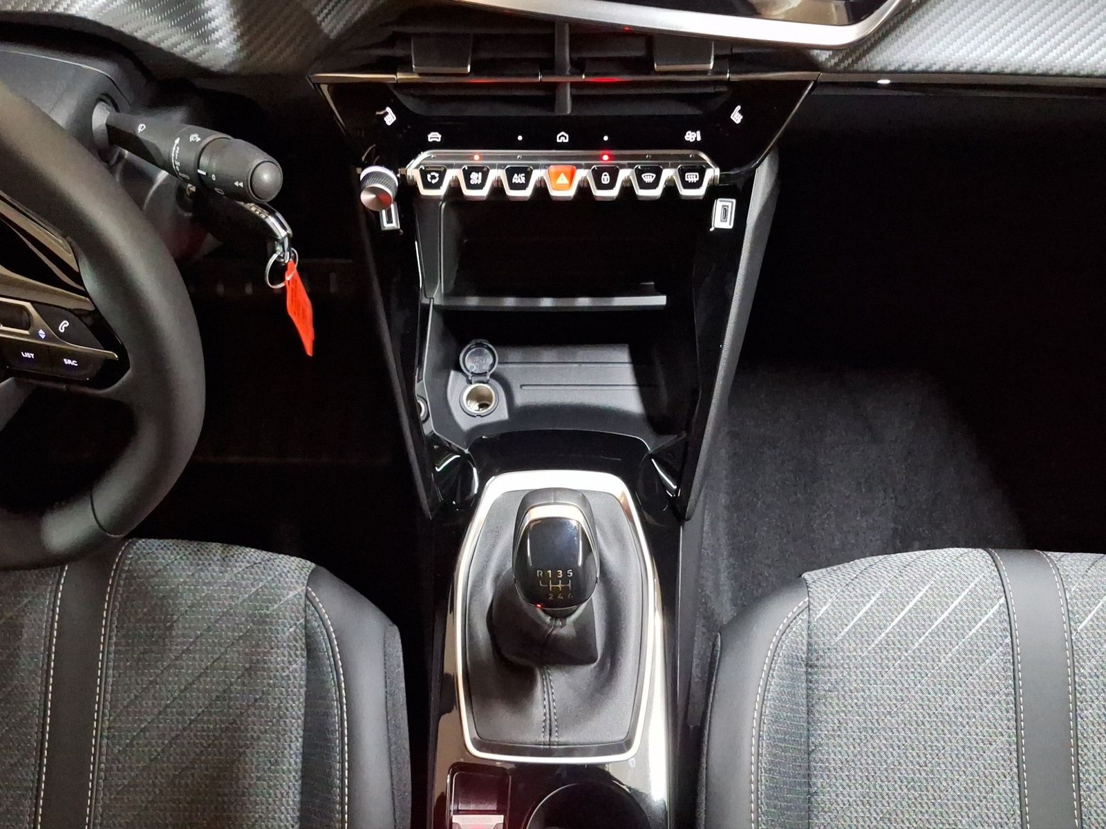Peugeot 2008 - Bild 14