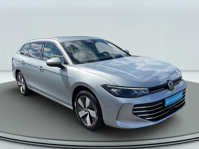 Volkswagen Passat Variant 1.5 eTSI DSG Business AHK TRAIL A foto 3