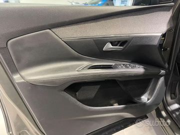 Peugeot 3008 - 8