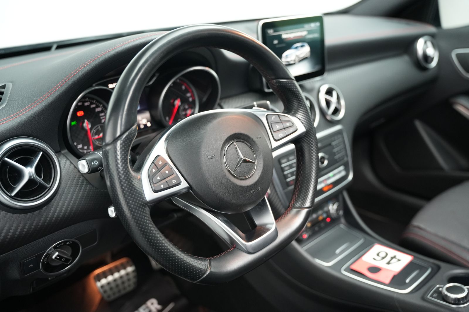 Fahrzeugabbildung Mercedes-Benz A A 220 CDI *AMG-Paket*Automatik*Panorama*SHZ*