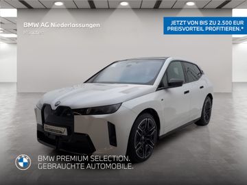 BMW Leasingangebot: BMW iX M70 xDrive M Sport Bowers & Wilkins AHK LED