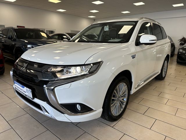 Mitsubishi Outlander PHEV*PLUG-IN HYBRID*4WD*Cam*SHZ*PDC*1H