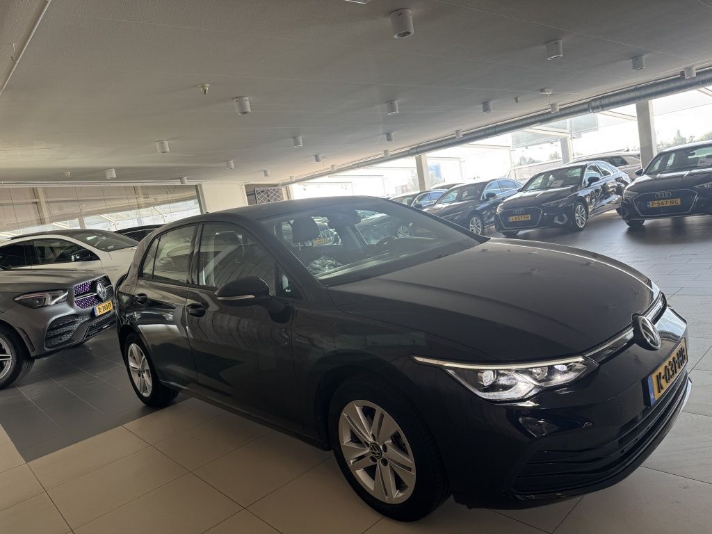 Volkswagen Golf 1.0 eTSI Life Bns imagem 3