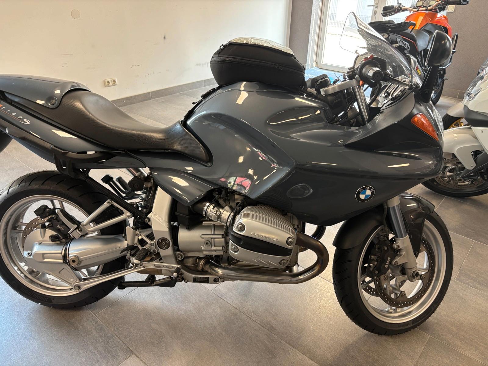 BMW R1100S