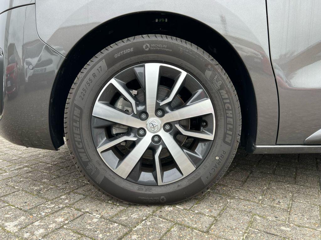 Toyota Proace Electric (75 kWh) L1 (8-Si.) Verso Team D
