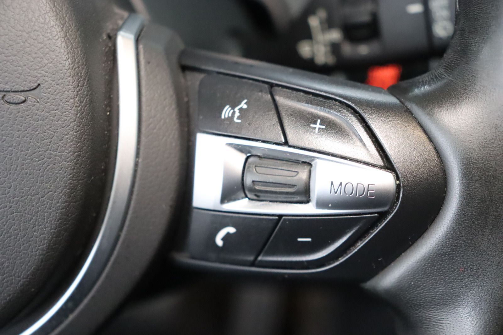 Fahrzeugabbildung BMW 120 xd * LED * Navi * Memory * 1. Hand * M-Paket