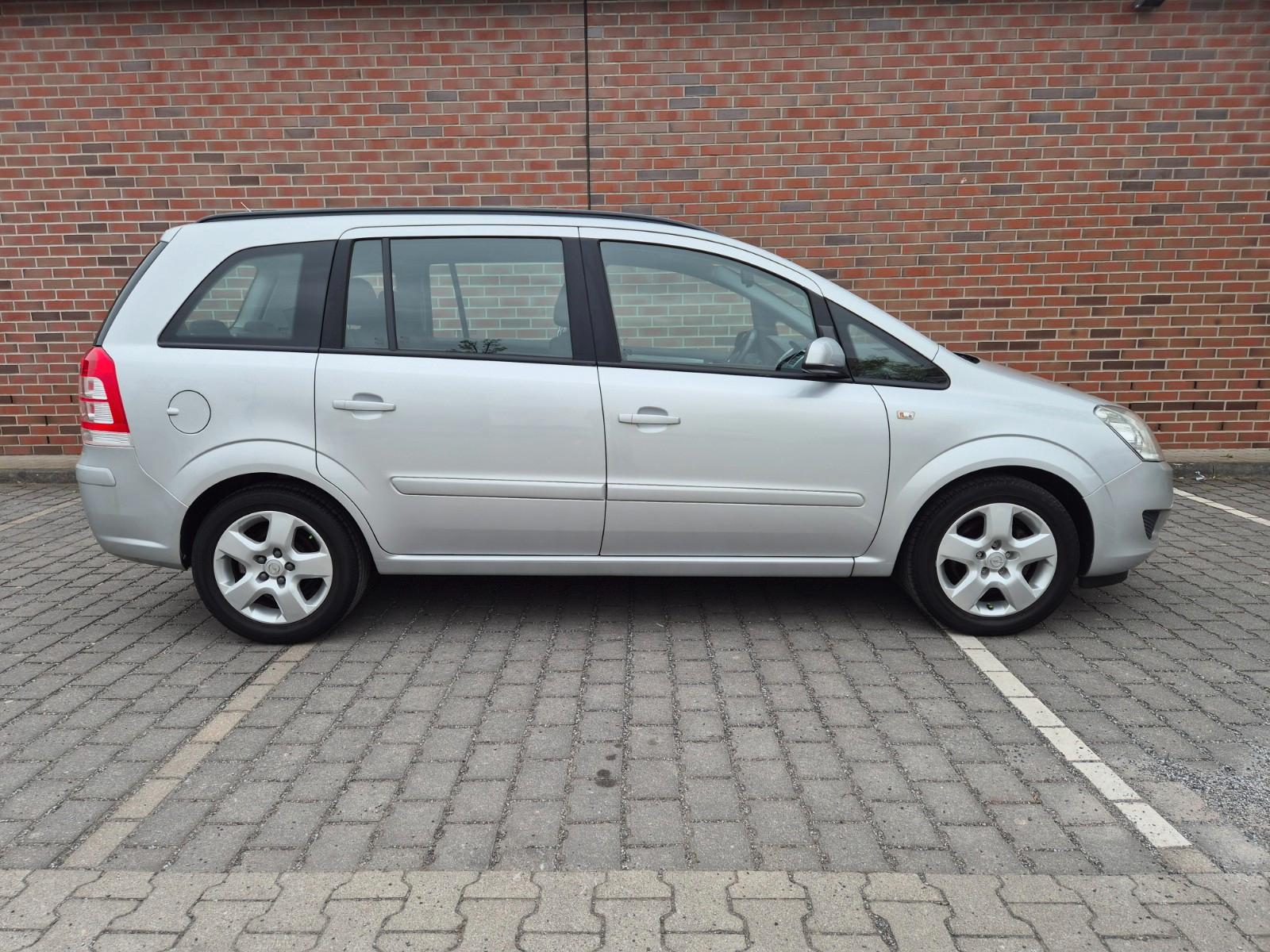 Opel Zafira B Edition, TÜV NEU - 2.HAND - SCHECKHEFT
