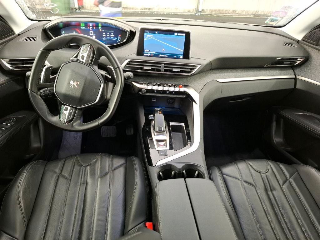 Fahrzeugabbildung Peugeot 3008 Allure 1.2T LED/NAVI/PDC&CAM/LEDER/DAB+