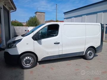 Renault Trafic - 1