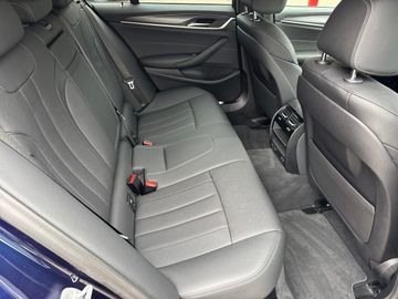 BMW 530i xDrive Touring M Sportpaket Head-Up HiFi
