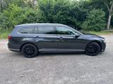 Volkswagen Passat 2.0 TDI 190 PS DSG Elegance R-Line - Volkswagen Passat mit Diesel-Antrieb: Alcantara, Limousine