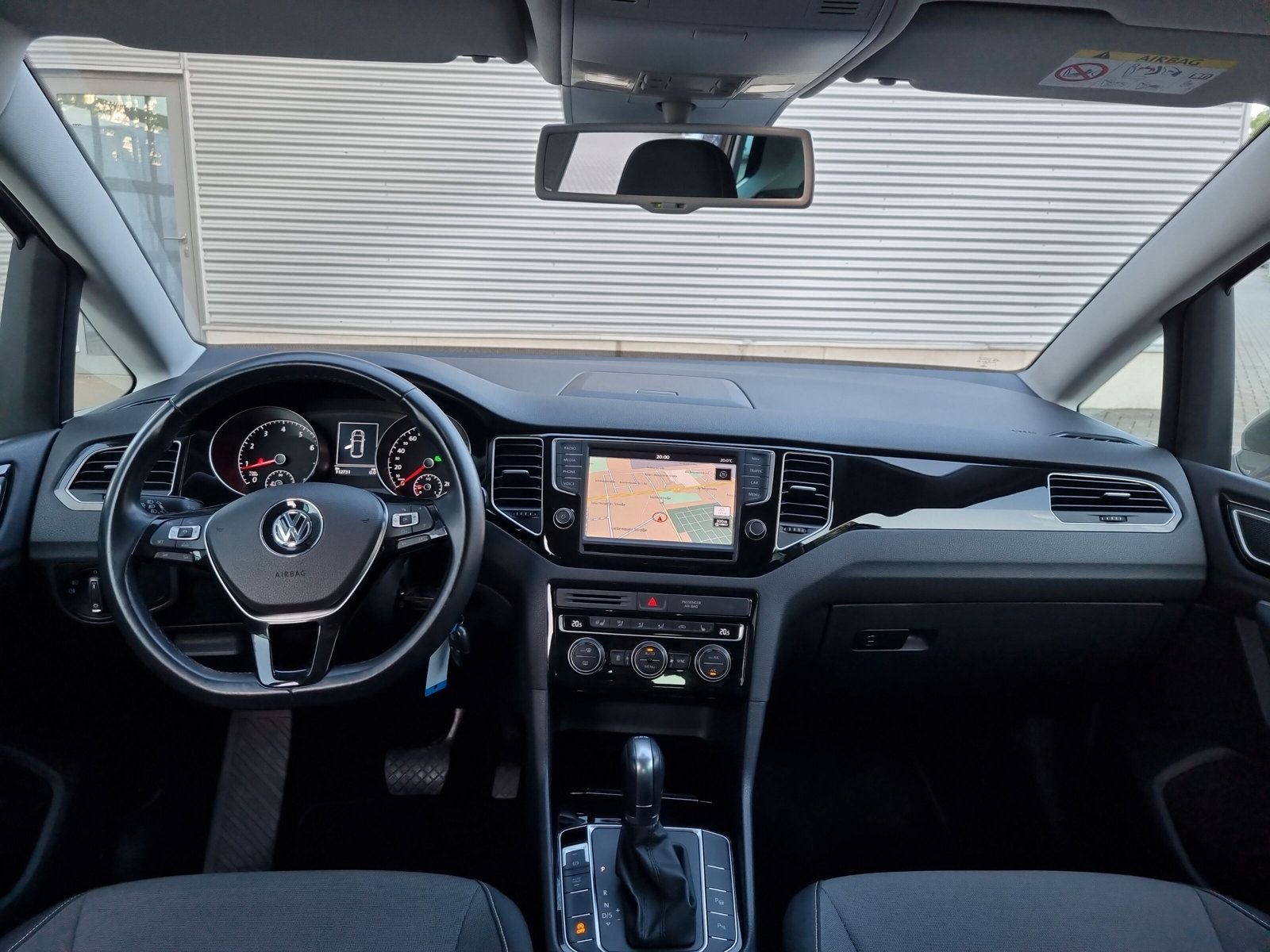 Fahrzeugabbildung Volkswagen Golf Sportsvan 1.4 TSI DSG Highline XENON STANDH