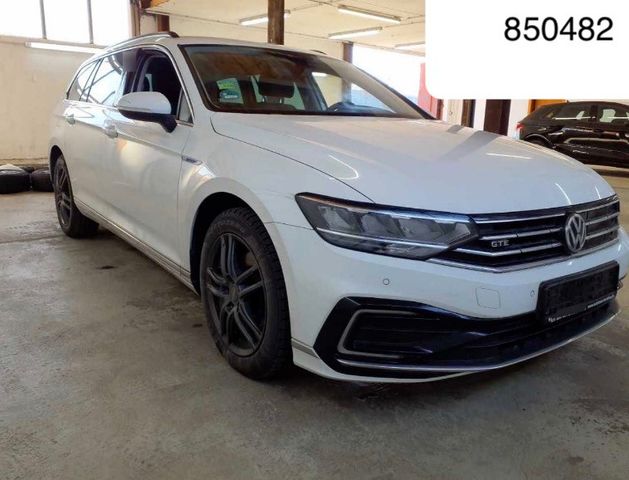 Volkswagen Passat Facelift GTE LED 17" ACC Klimaaut mit 3 Z