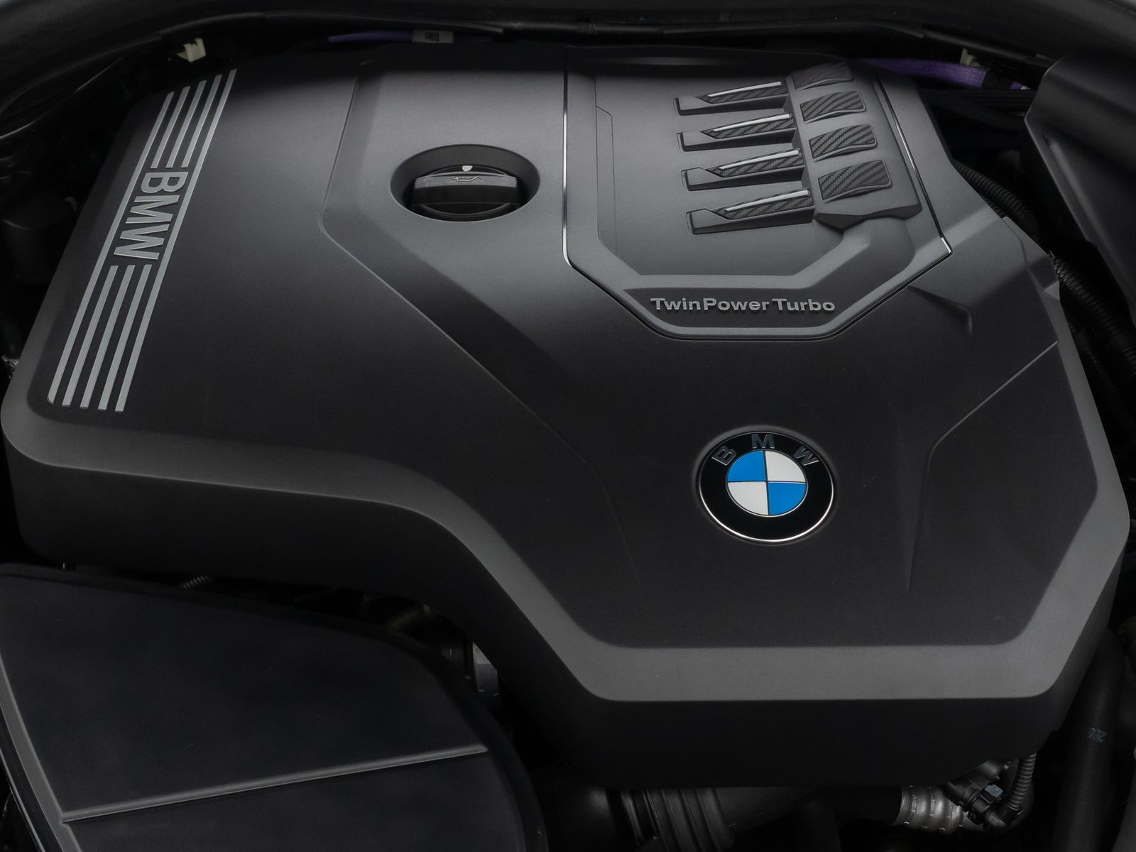 Fahrzeugabbildung BMW 530i HUD DAB Leder Alarm Komfort 4xKlima M Sport