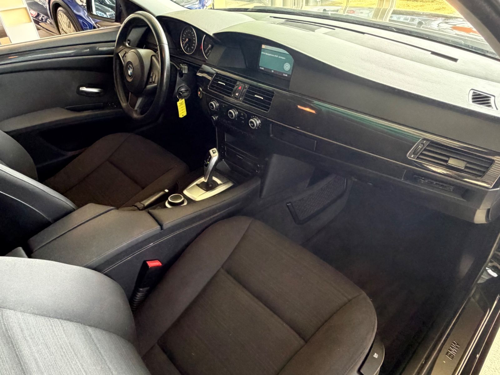 Fahrzeugabbildung BMW 520 5 Touring 520 d