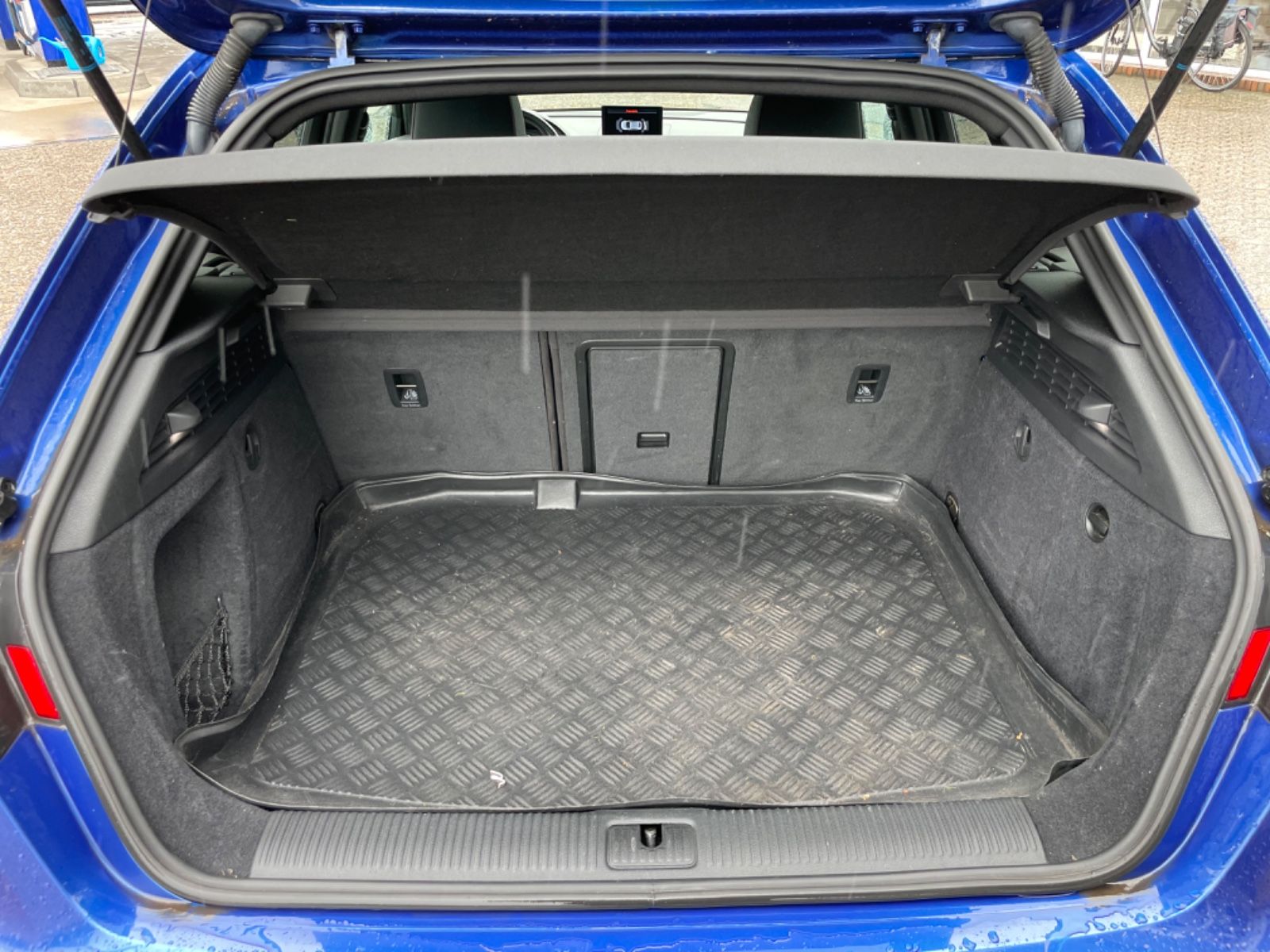 Fahrzeugabbildung Audi S3 SB 2.0 TFSI Aut. quattro Pano/Bi-Xenon/B&O