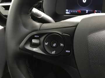 Opel Corsa F 1.2 Turbo LED KAM KLIMA PDC SHZ TEMP