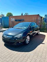 Opel Astra J GTC Innovation 1.4 Turbo (140... - Opel Astra: 14 Turbo