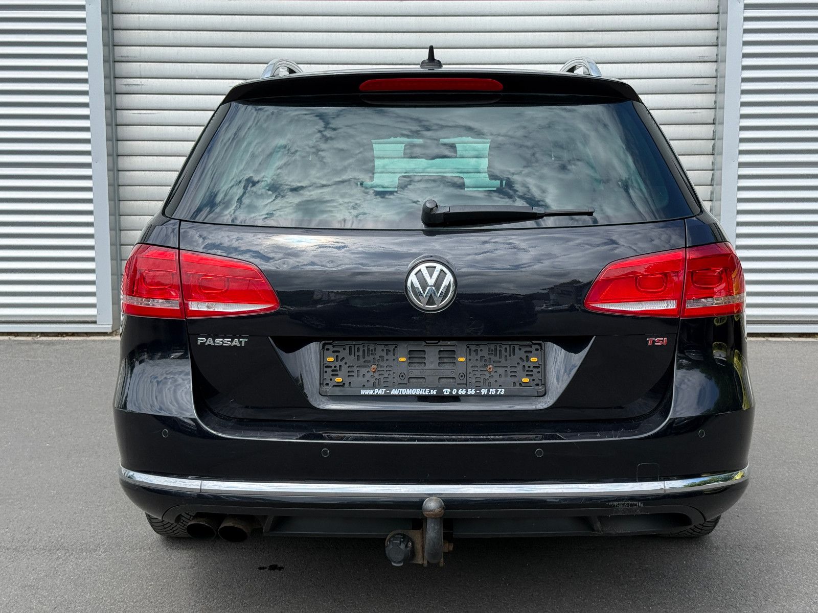 Fahrzeugabbildung Volkswagen Passat Variant Comfortline 1.8 TSI AHK GRA Navi