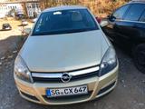 Opel Astra - Opel Astra aus 2004: Kombi