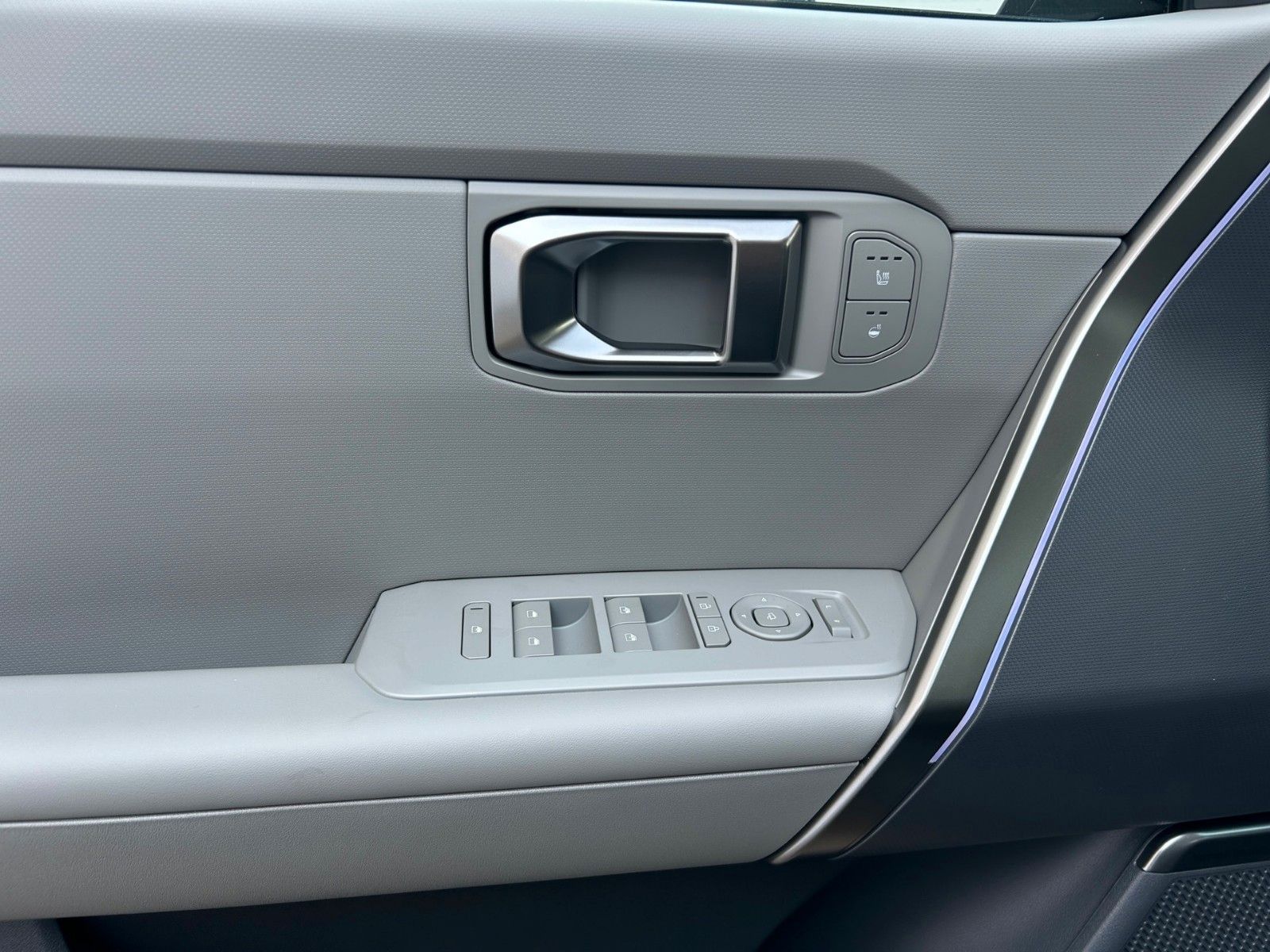 Fahrzeugabbildung Kia Seltos 1.6T 180 DCT VISION SOUNDNAV