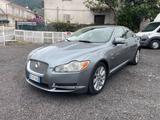Jaguar XF 2.7D V6 Premium Luxury - Jaguar XF aus 2009: Luxury