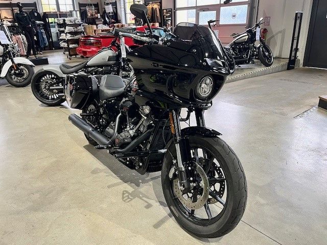 Fahrzeugabbildung Harley-Davidson FXLRST Low Rider ST 117 High Output