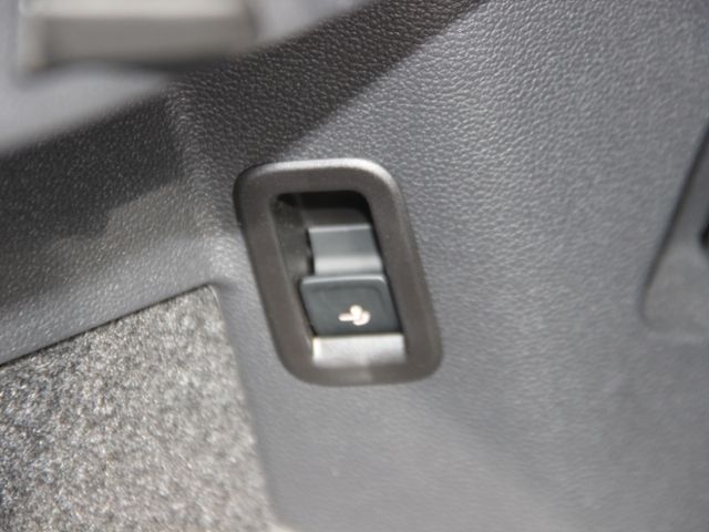 Volkswagen Golf VIII 1.5 eTSI DSG Move Tiptronic Klima LED